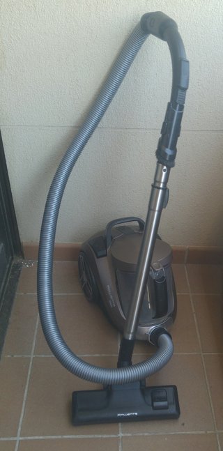 Aspirador Rowenta Compact Power XXL