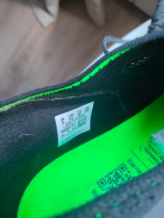 Zapatillas Puma Future T.43 Negras y Verdes