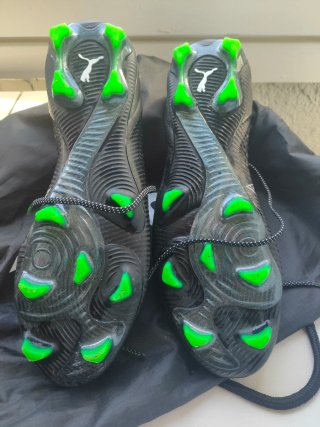 Zapatillas Puma Future T.43 Negras y Verdes