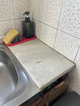COCINA DE REGALO con mármol y madera