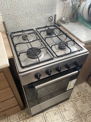 COCINA DE REGALO con mármol y madera