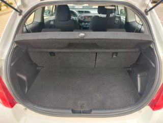 Toyota Yaris año 2012 solo 159.000 km etiqueta C