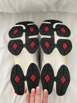Zapatillas Gris y Amarillo