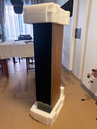 Altavoz DALI IKON 7 Cerezo