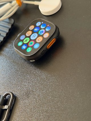 Apple Watch Ultra 2 49 mm bat 99% impecable