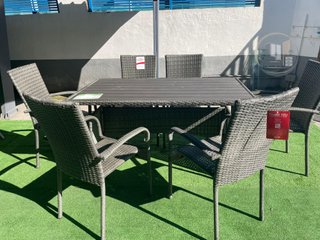 Mesa Exterior con 6 Sillas en Ratan