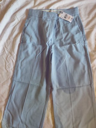 Pantalón celeste de vestir