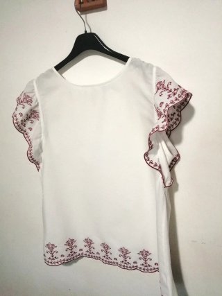 Blusa bianca con ricami taglia S (oversize) OVS
