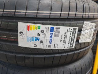 Neumático Bridgestone Turanza Eco 255/40 R21 102T