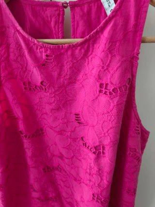 Vestido de verano fucsia