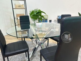 Mesa Redonda 120cm con Sillas Polipiel