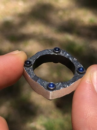 Anillo Artesano con Zafiros Cabujón