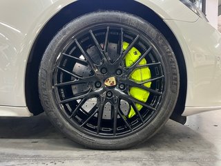 Porsche Panamera Turbo S E-Hybrid 500 kW (680 CV)