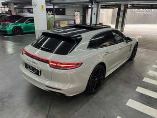 Porsche Panamera Turbo S E-Hybrid 500 kW (680 CV)