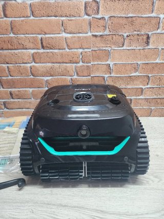 Robot Limpiafondos piscina WYBOT C2 Vision AI