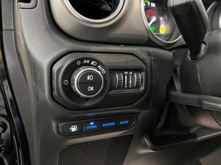 Jeep Wrangler 2.0 Rubicon 8ATX 280 kW (381 CV)