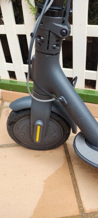 Patinete Xiaomi Scooter Essential + Caja