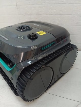 Robot Limpiafondos de piscina WYBOT C2 Vision AI