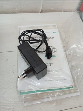 Robot Limpiafondos WYBOT C2 Vision AI