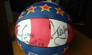 Balón Baloncesto Firmado Harlem Globetrotters