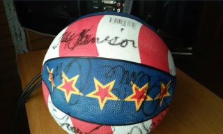 Balón Baloncesto Firmado Harlem Globetrotters