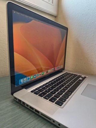 MacBook Pro 15 i7 16GB RAM 1TB SSD