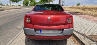Renault Megane coupé Cabriolet rojo metalizado