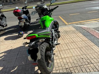 Kawasaki ER-6N A2 Limitada
