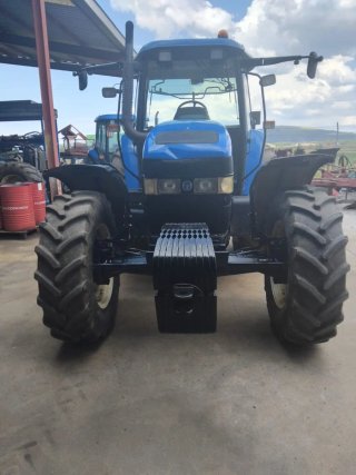 Tractor New Holland TM120