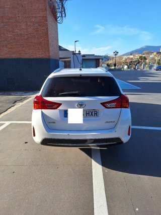 Toyota Auris Touring Sports 2014