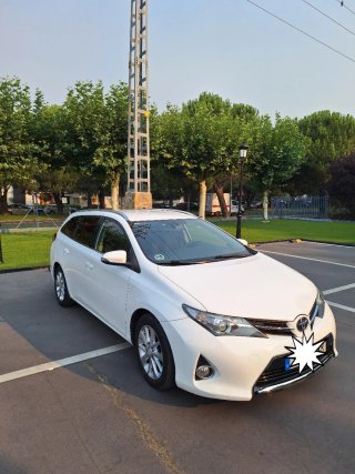 Toyota Auris Active Touring Sports 2014