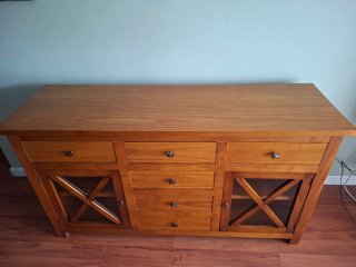 Aparador madera colonial cristal