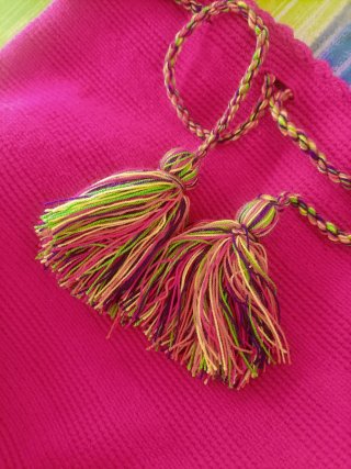 Bolso Wayuu Original Multicolor y Rosa