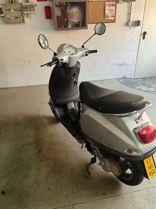Vespa LX 50 4T Plata
