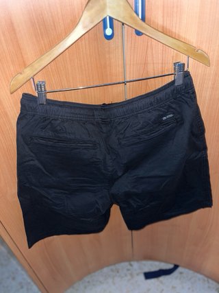 Pantalón corto Lefties