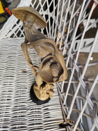 Figura decorativa hombre anciano