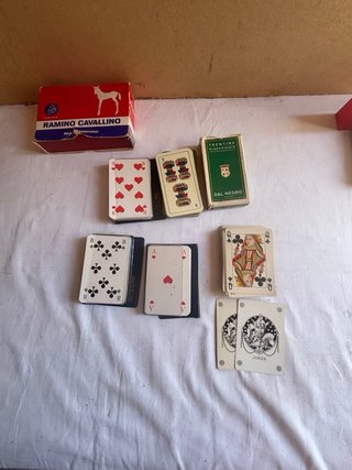 Lotto 7 mazzi di carte da gioco