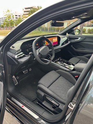Audi A5 AVANT BLACK LINE TFSI 204cv 2025