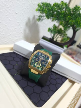 Reloj Hombre Oro y Verde