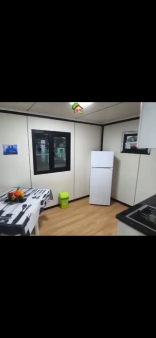 Particular, vende casa móvil con ruedas. Nueva.