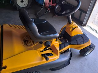 Cortacésped CUB KADET CC 114 TA