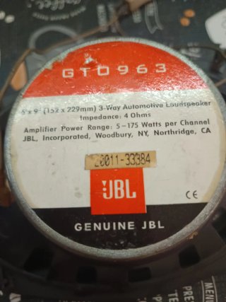 Altavoces JBL Potentes