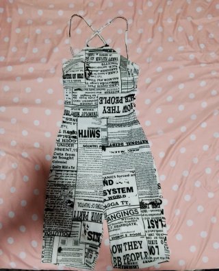 Mono estampado periódico