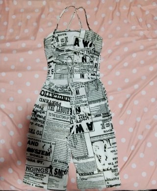 Mono estampado periódico