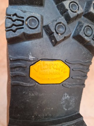 Botas de montaña Vibram Vintage talla 41