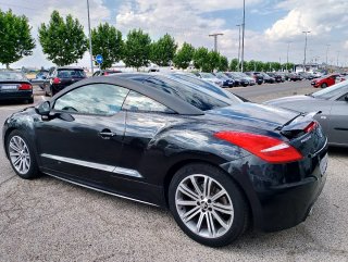 Peugeot RCZ 2012