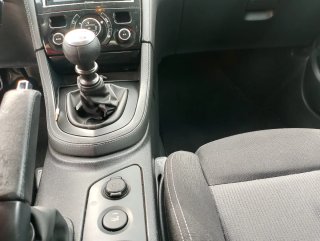 Peugeot RCZ 2012