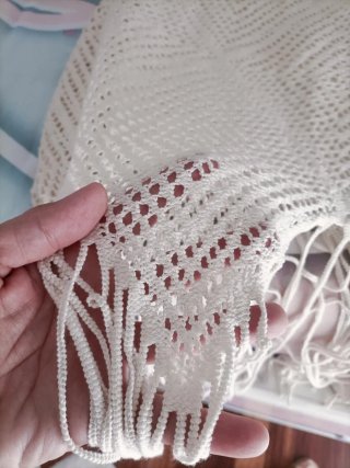 Vestido crochet beige con flecos