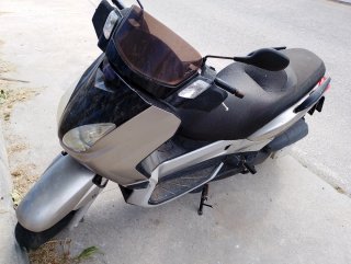 Yamaha Xmax 250 Maxi Scooter