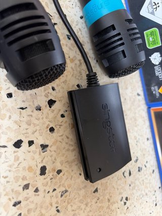 Lote Singstar PS2: 4 Juegos + 2 Micrófonos